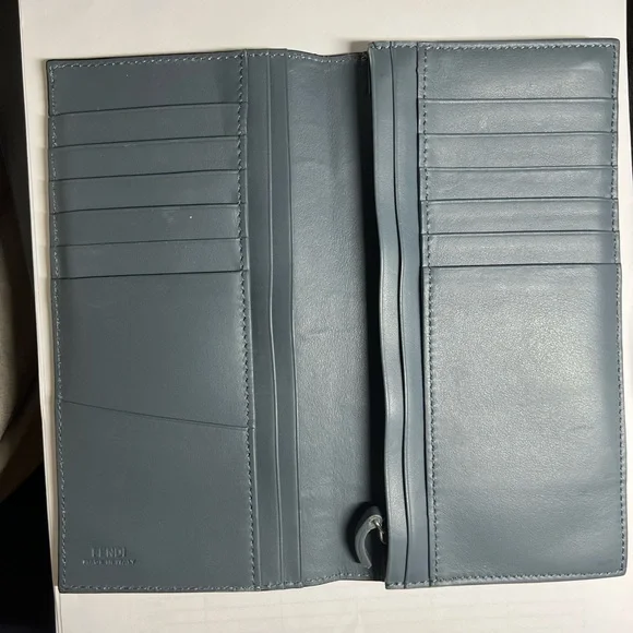 Fendi Wallet - Picture 3 of 6